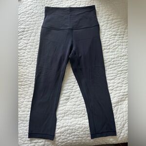 Lululemon align high-rise crop - size 4